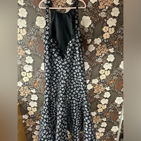 ML Monique Lhuillier Sleeveless Floral Gown size 8 - Picture 9 of 10